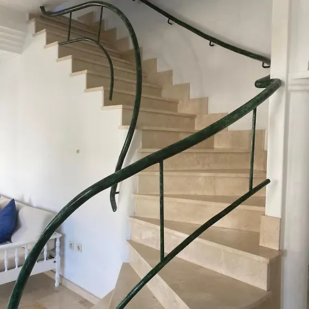 Holiday home Adosado Independiente En Vigo - Canido Oya